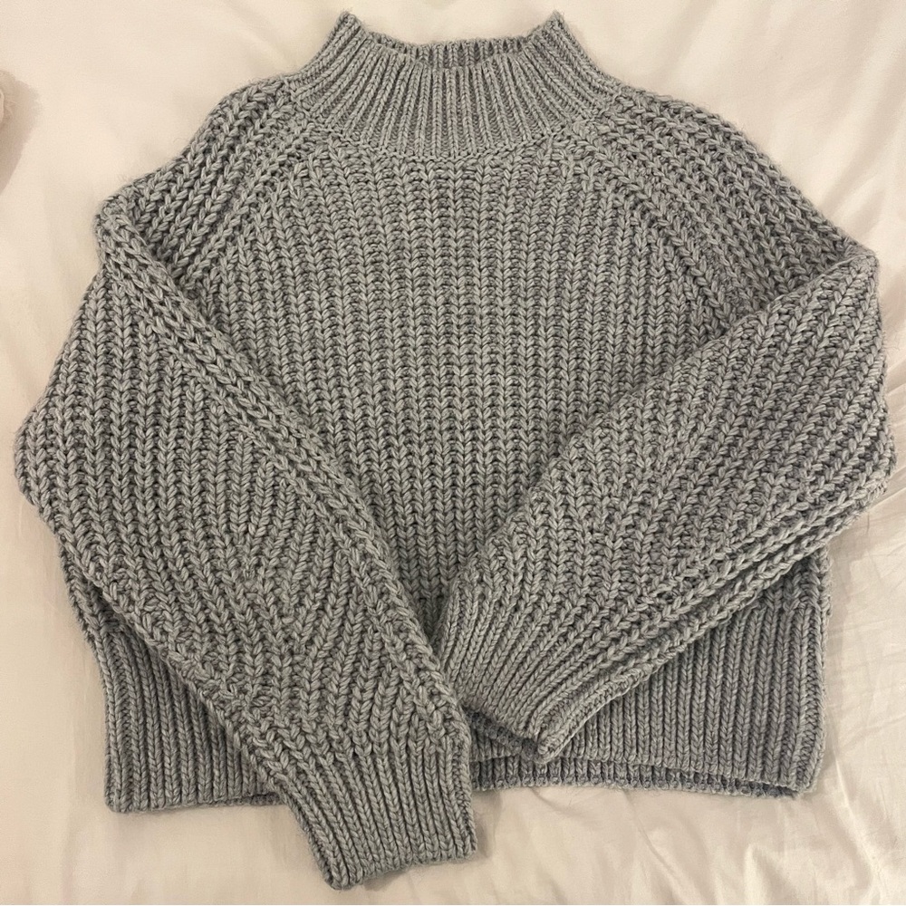 Gorgeous Grey Knitted H&M Sweater